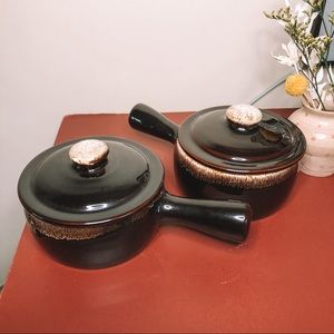 Vintage Kitchen - Vintage set of 2 black fondue bowls Vintage Kitchen - Vintage set of 2 black fondue bowls